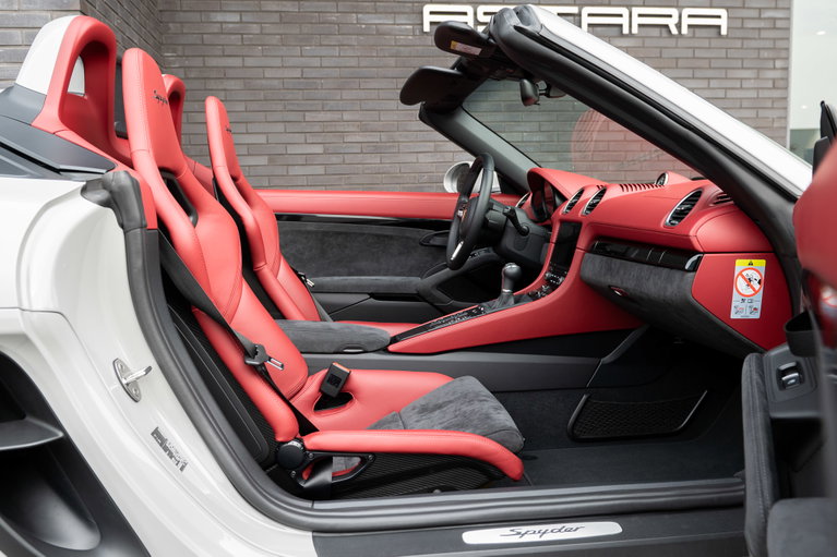 Porsche 718 Spyder