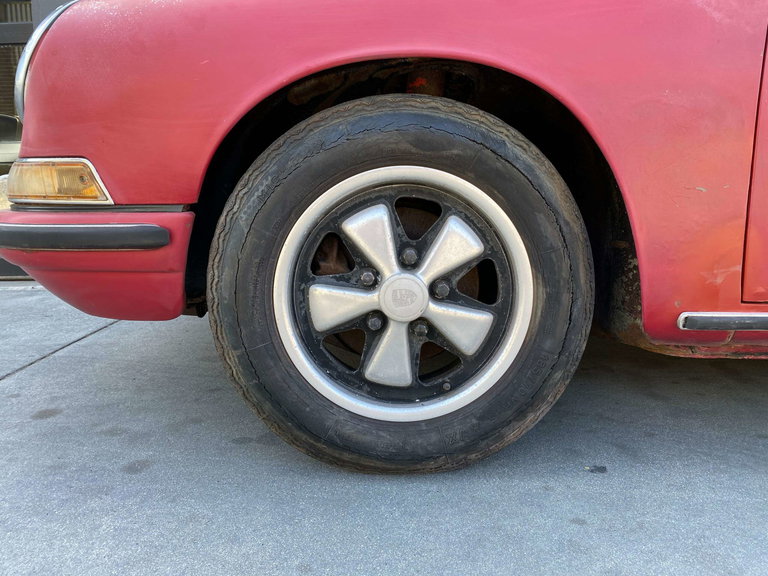 Porsche 911 S (F-Modell)