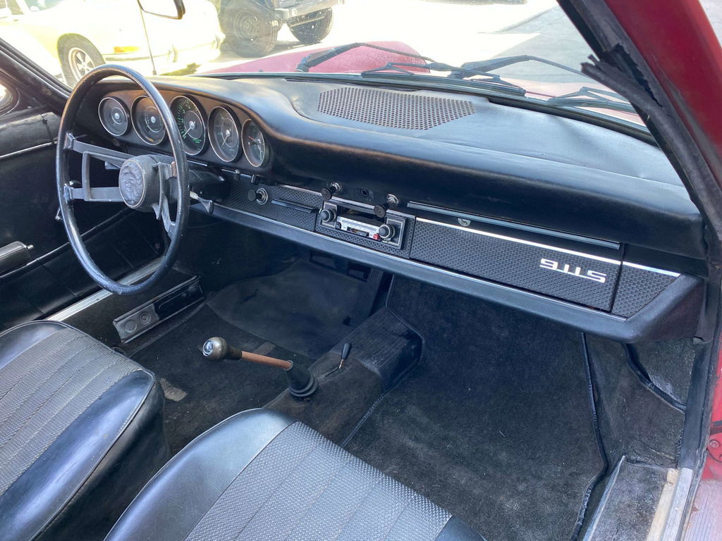 Porsche 911 S (F-Modell)