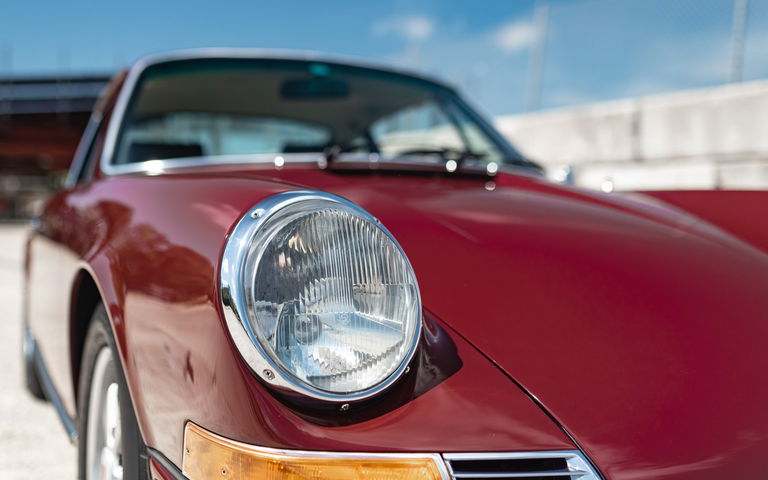 Porsche 911 E