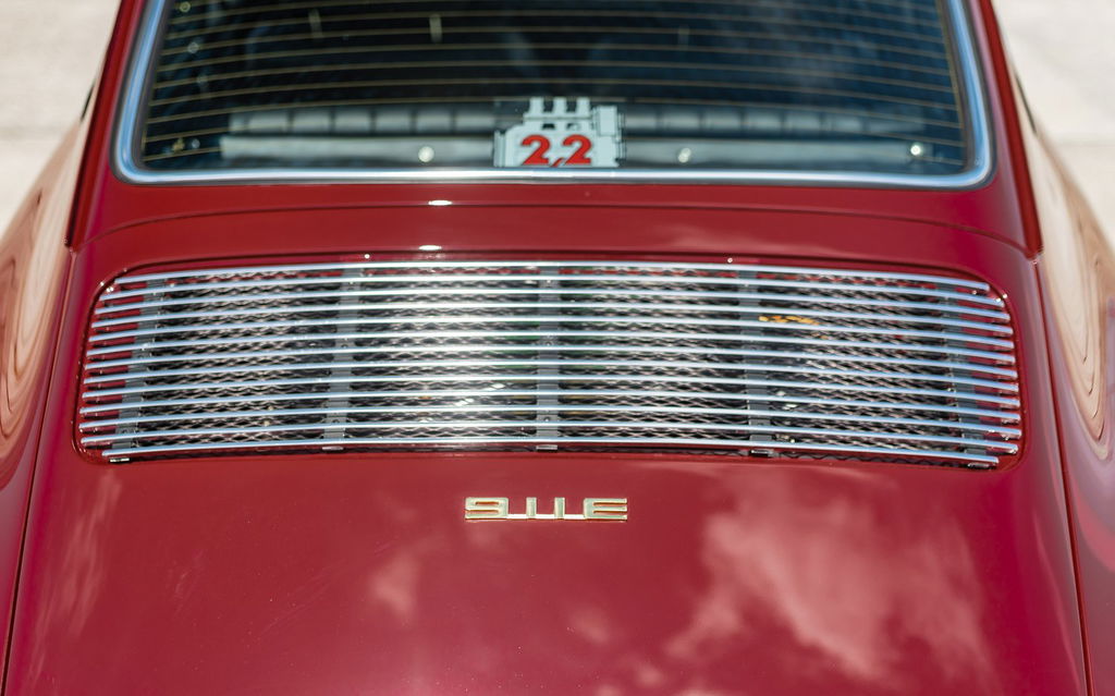 Porsche 911 E