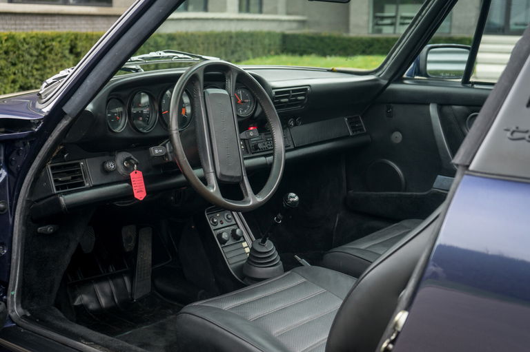 Porsche 911 Carrera 3.2