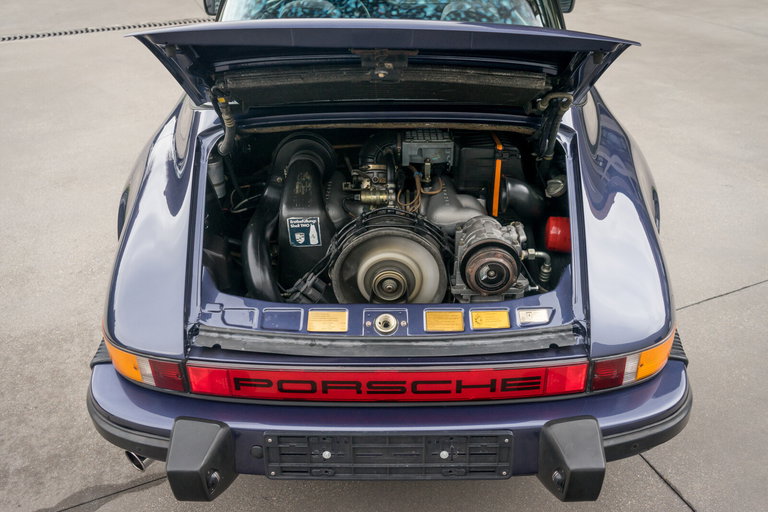 Porsche 911 Carrera 3.2