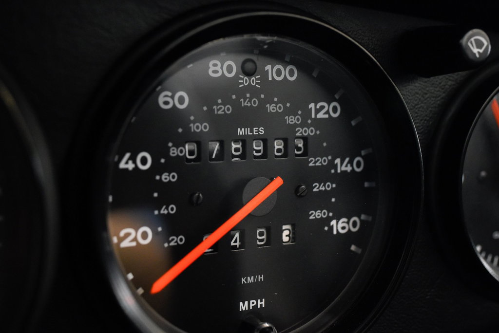 Porsche 911 Carrera 3.2 (US)