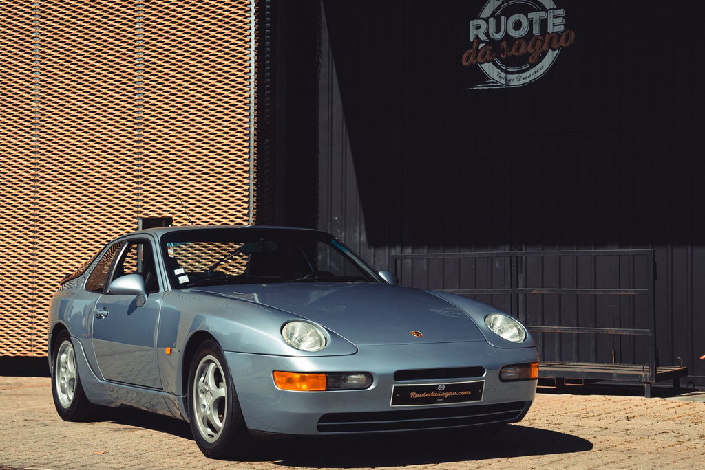Porsche 968