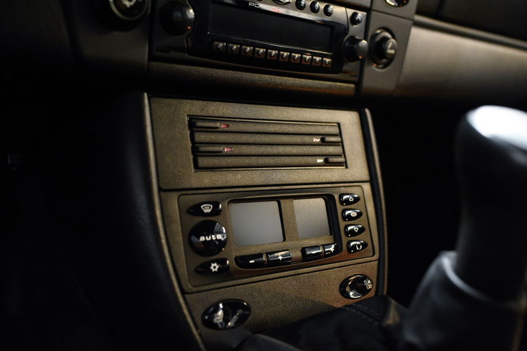 Porsche 996 Carrera 4