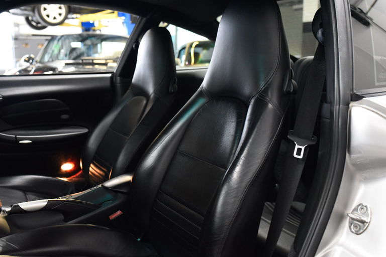 Porsche 996 Carrera 4