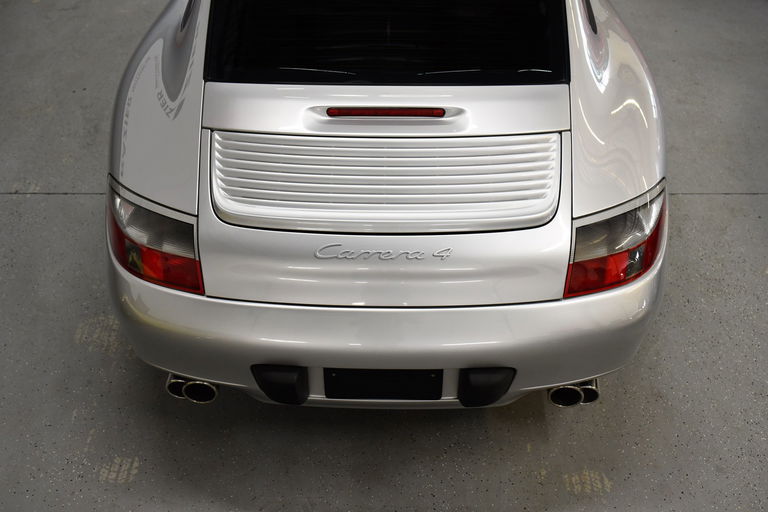 Porsche 996 Carrera 4