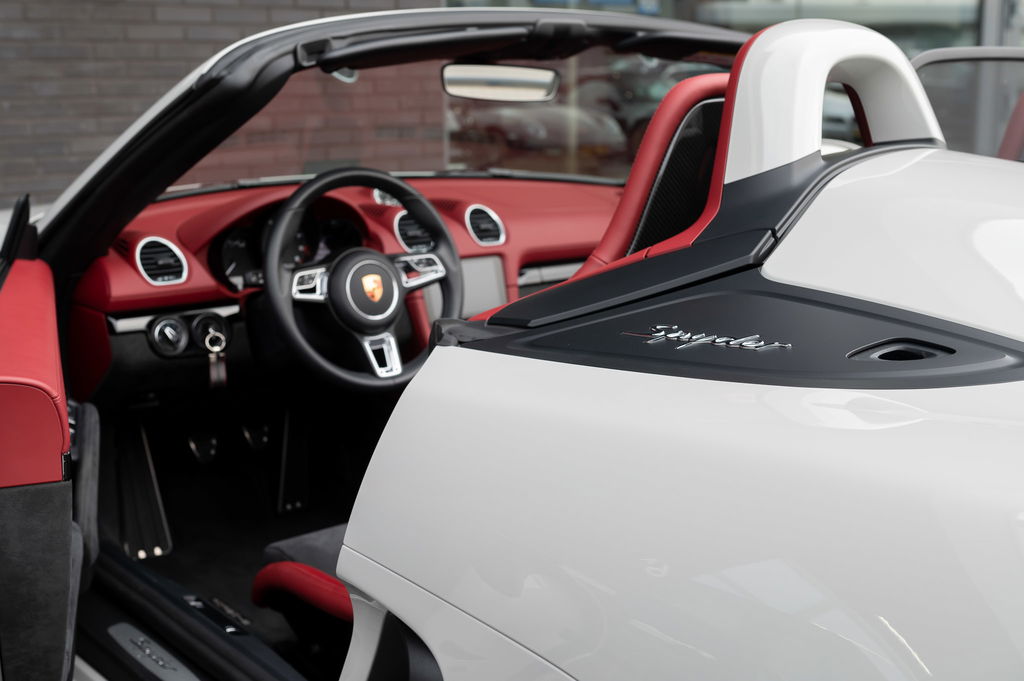 Porsche 718 Spyder