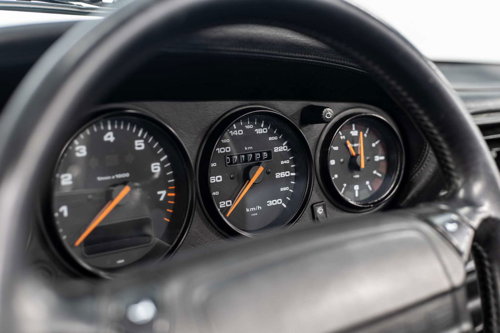 Porsche 964 Carrera 2