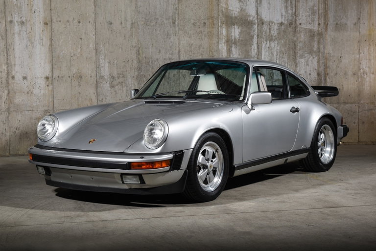 Porsche 911 Carrera 3.2 