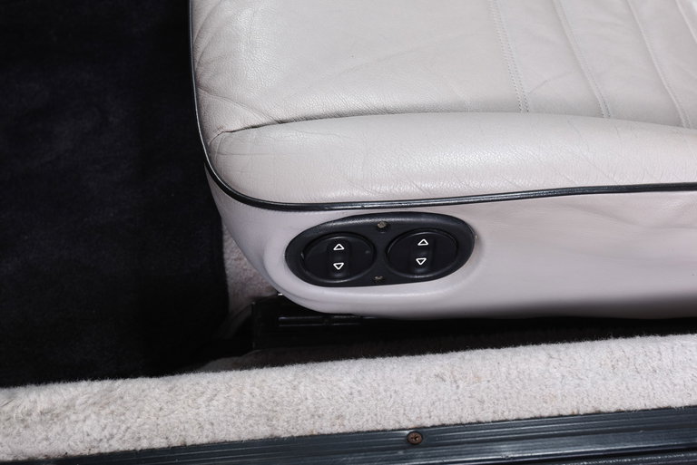 Porsche 911 Carrera 3.2 (US)