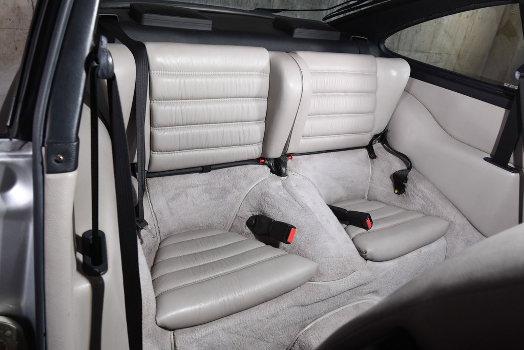 Porsche 911 Carrera 3.2 (US)
