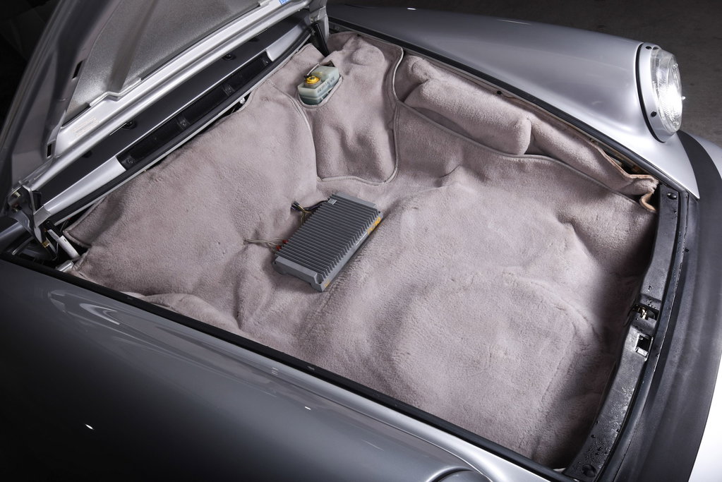 Porsche 911 Carrera 3.2 (US)
