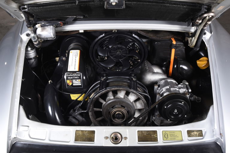 Porsche 911 Carrera 3.2 (US)