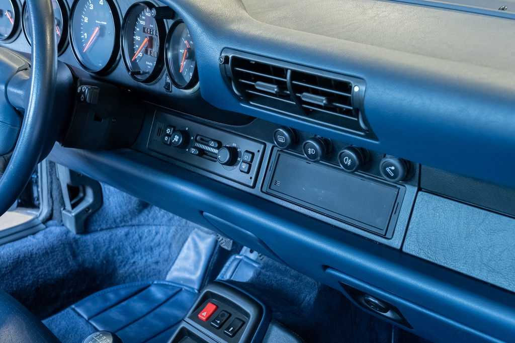 Porsche 993 Carrera 4