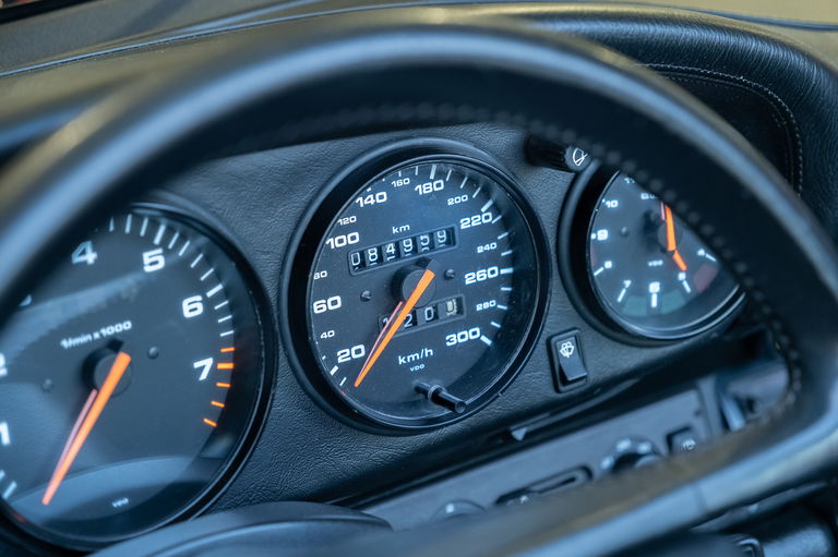 Porsche 964 Carrera 4