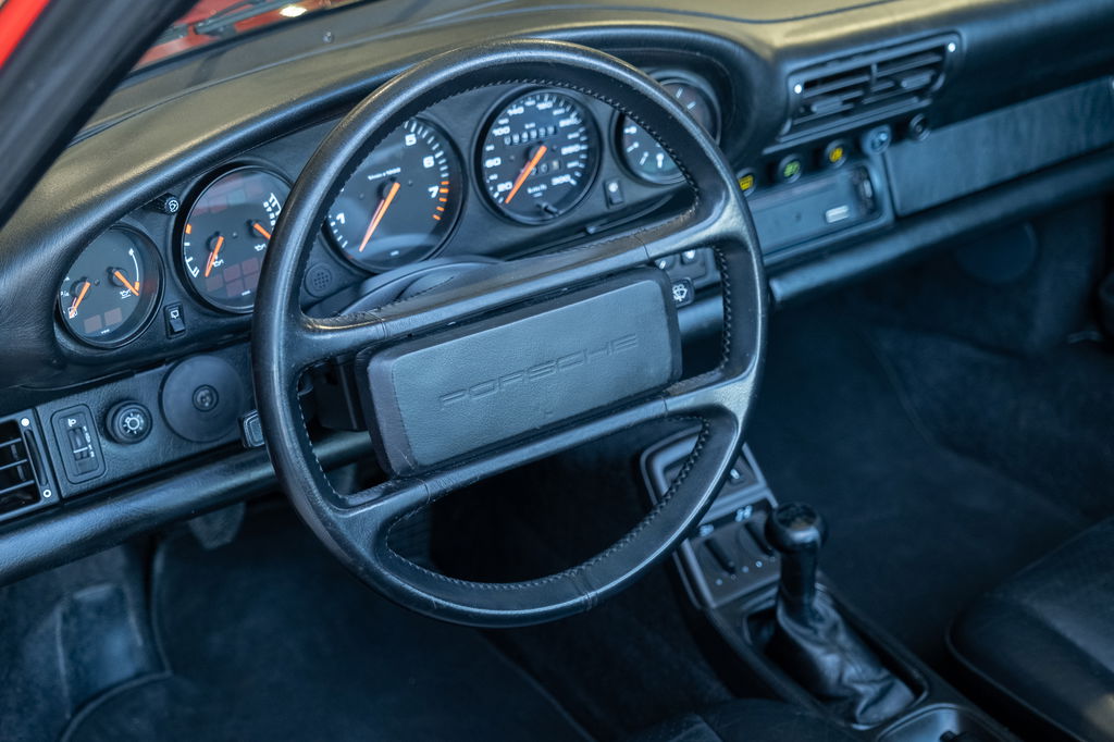 Porsche 964 Carrera 4