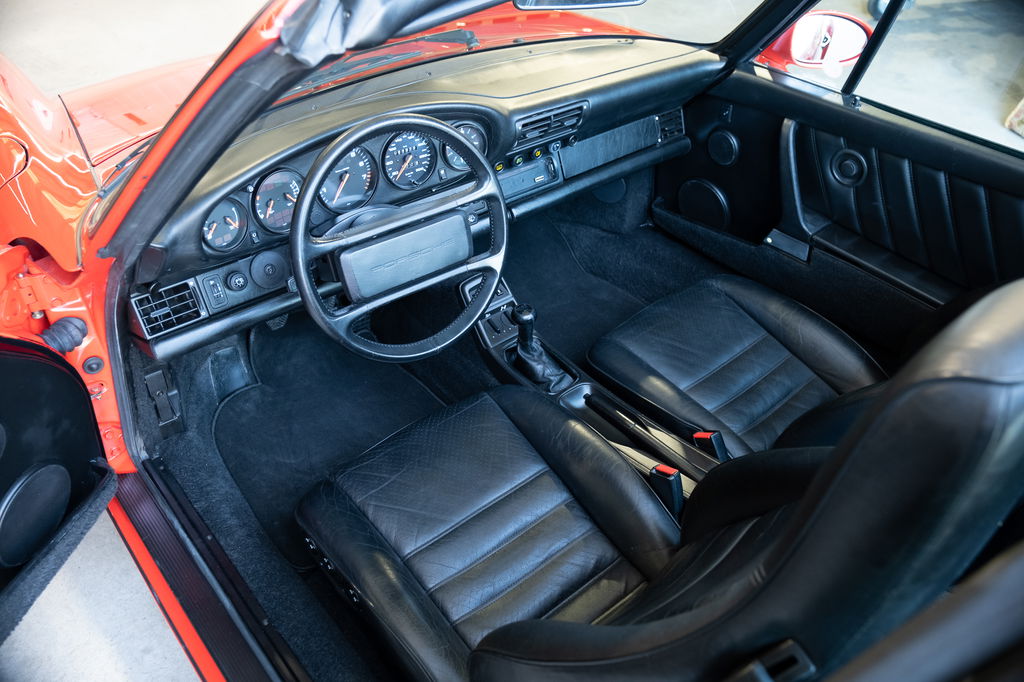 Porsche 964 Carrera 4