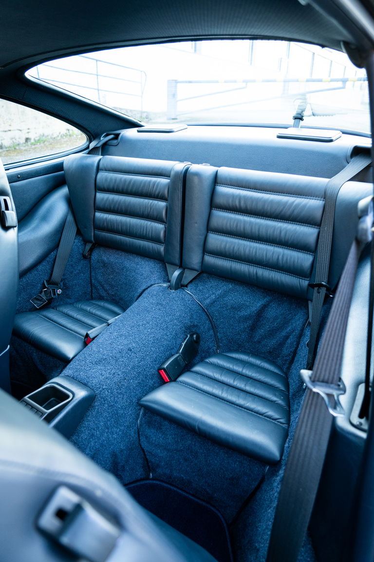 Porsche 964 Carrera 4