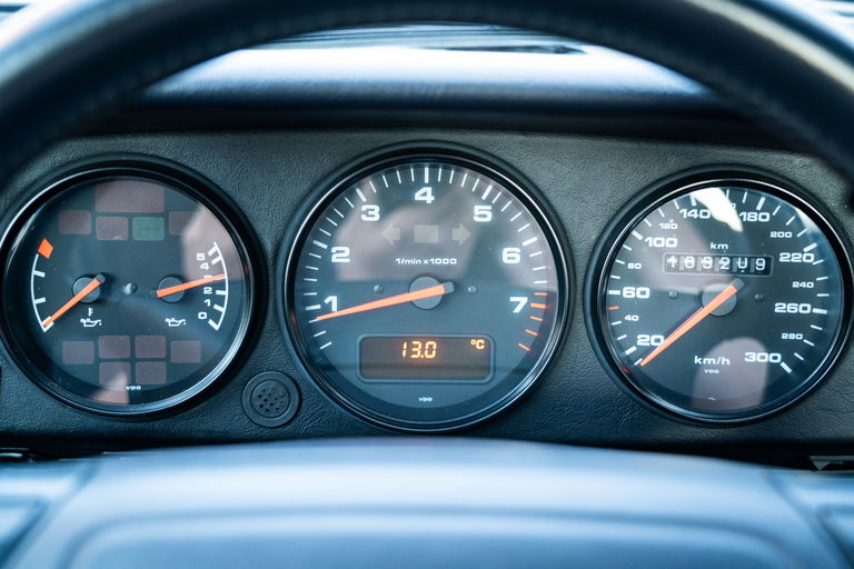 Porsche 964 Carrera 4