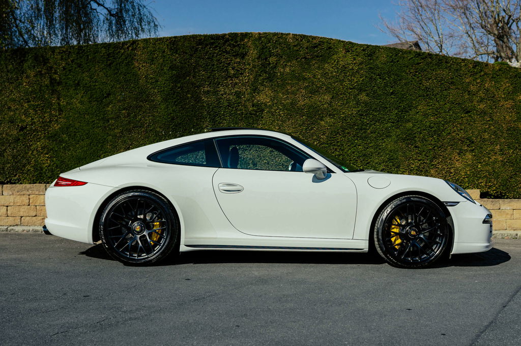 Porsche 991 Carrera GTS