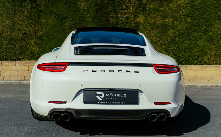 Porsche 991 Carrera GTS