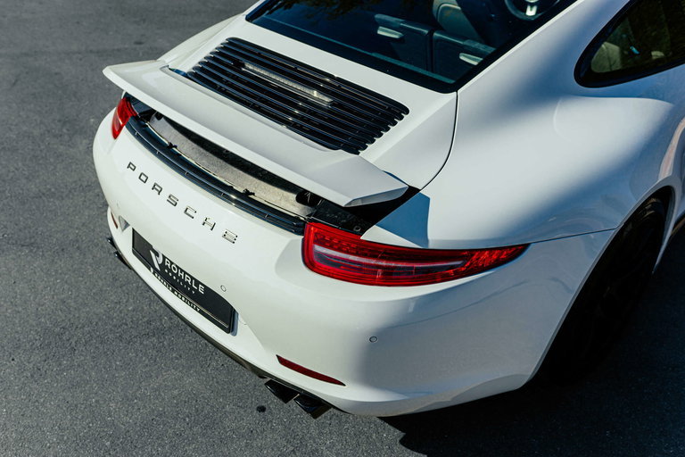 Porsche 991 Carrera GTS
