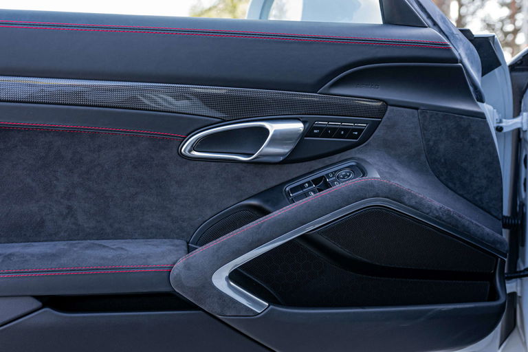 Porsche 991 Carrera GTS