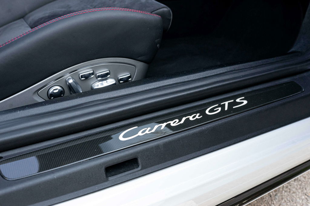 Porsche 991 Carrera GTS