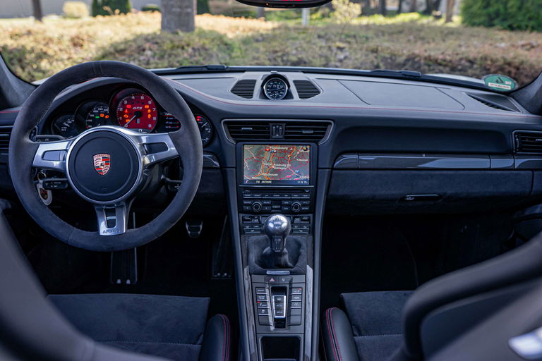 Porsche 991 Carrera GTS