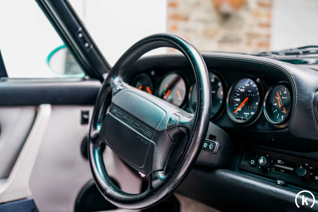 Porsche 964 Carrera 4