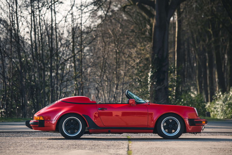 Porsche 911 Carrera 3.2 Speedster