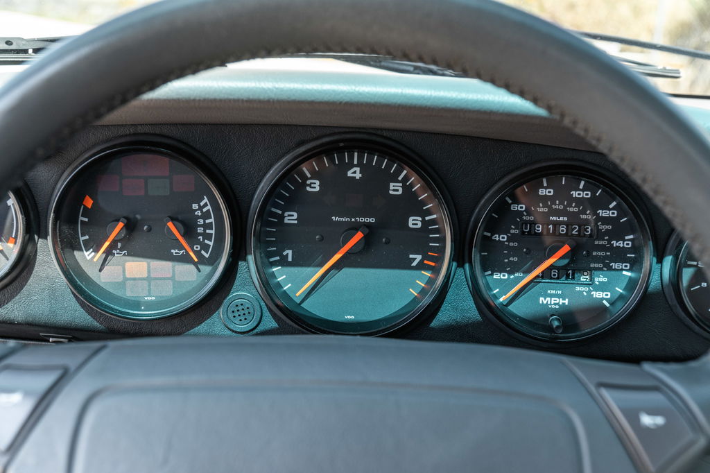 Porsche 964 Carrera 2