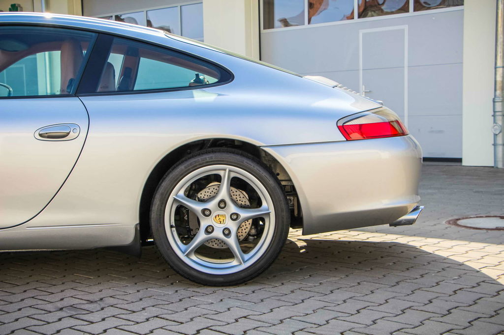 Porsche 996 Carrera