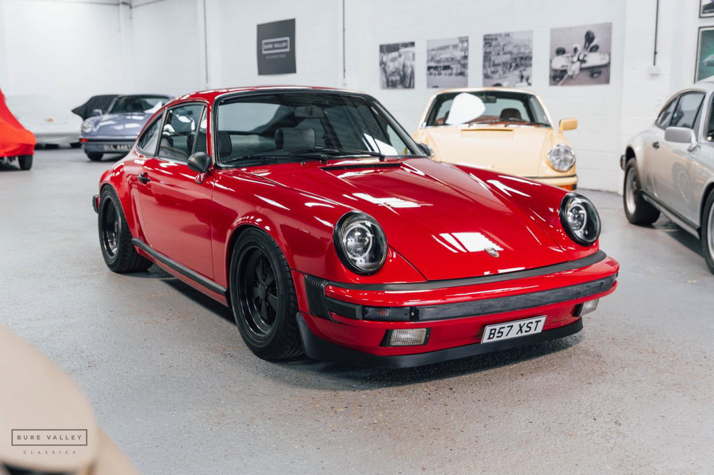 Porsche 911 Carrera 3.2