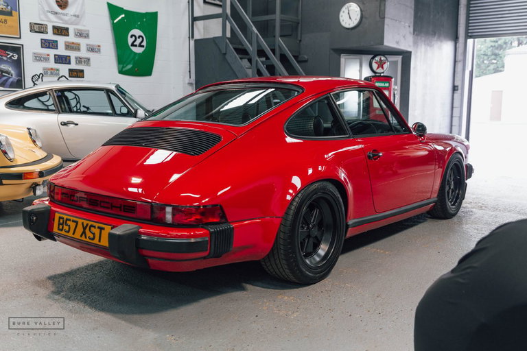 Porsche 911 Carrera 3.2