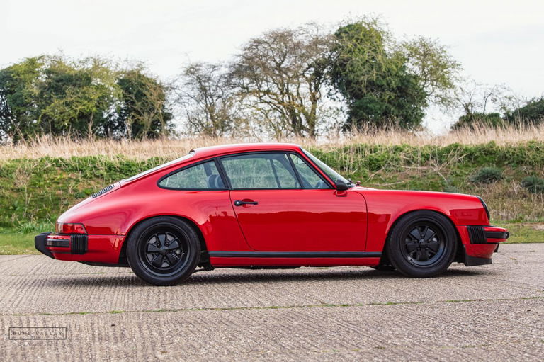 Porsche 911 Carrera 3.2