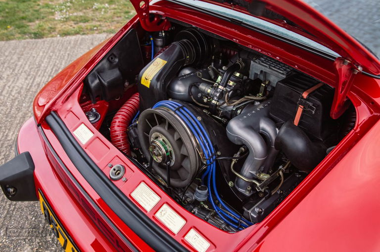 Porsche 911 Carrera 3.2