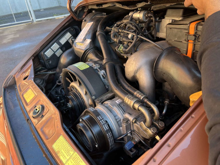 Porsche 964 Carrera 4