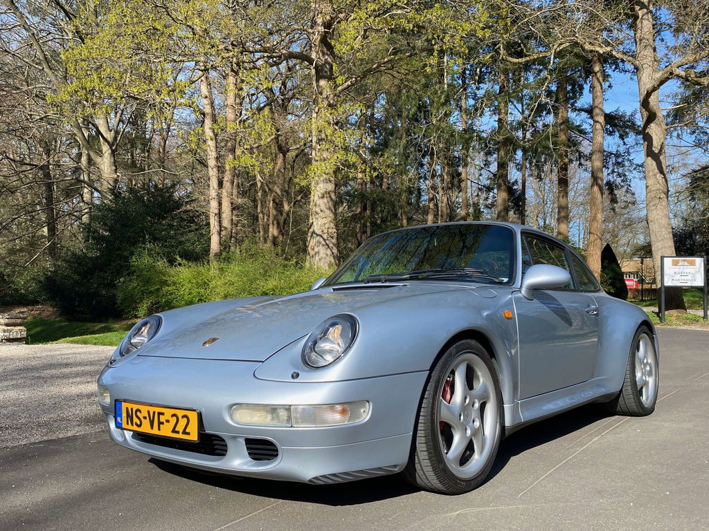Porsche 993 Carrera 4S