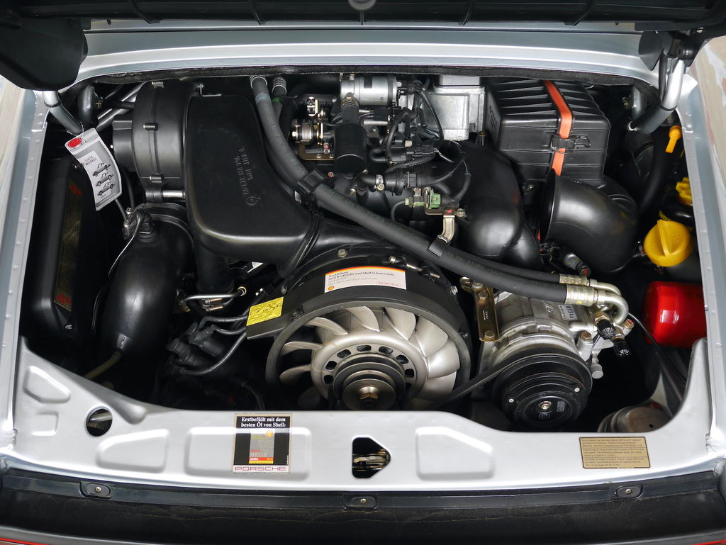 Porsche 964 Carrera 2 Speedster