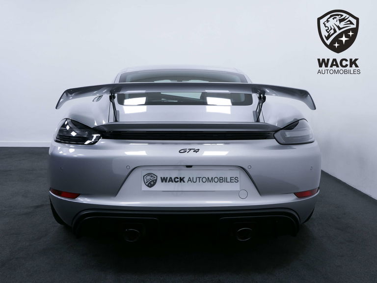 Porsche 718 Cayman GT4
