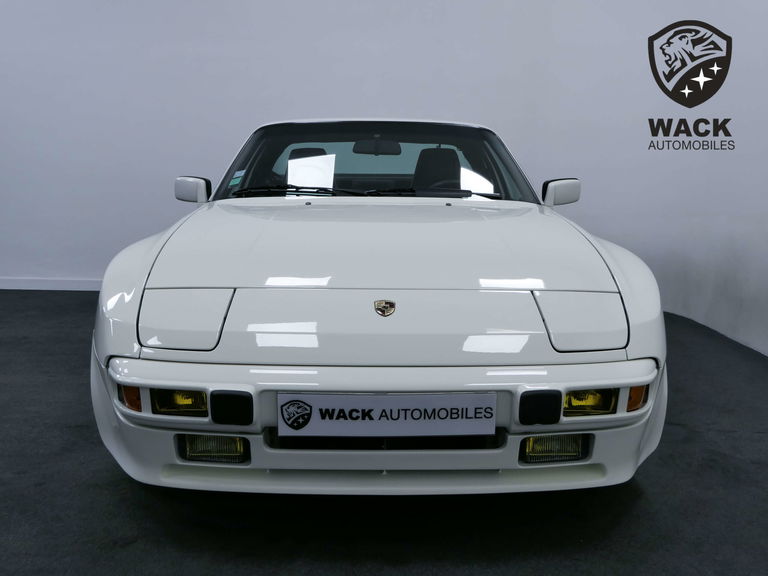 Porsche 944 Coupé