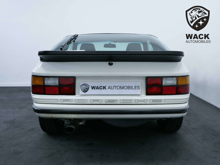 Porsche 944 Coupé