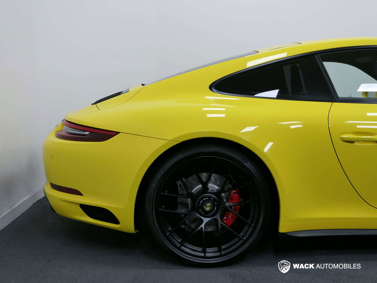 Porsche 991.2 Carrera GTS