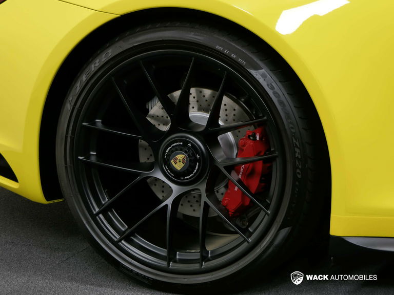 Porsche 991.2 Carrera GTS