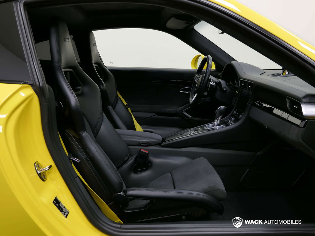 Porsche 991.2 Carrera GTS