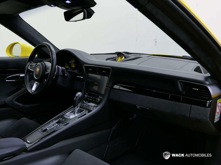 Porsche 991.2 Carrera GTS