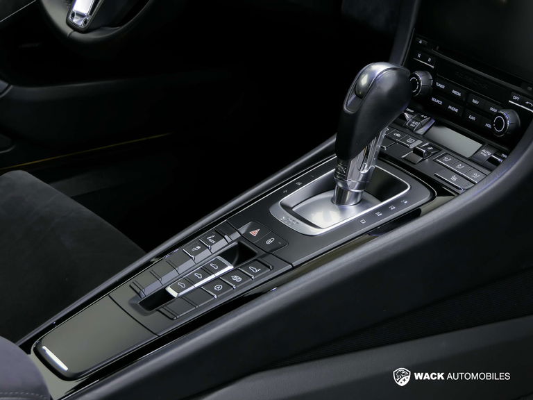 Porsche 991.2 Carrera GTS